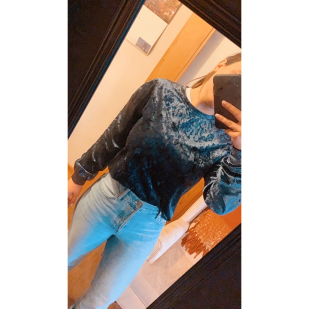 Velvet long sleeve sweater